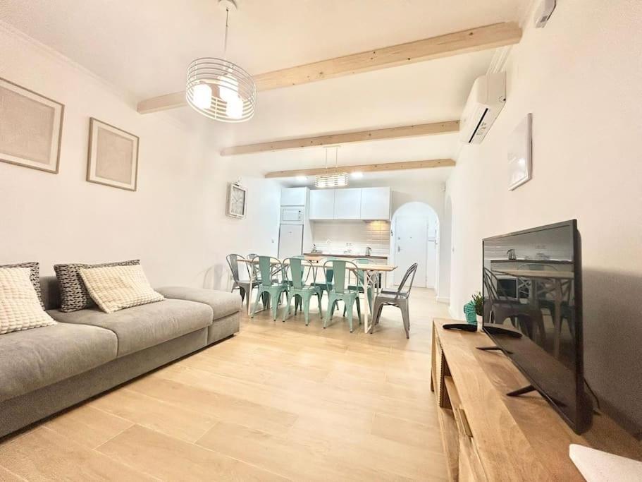 Holiday home Home, Tulipan Orihuela Costa